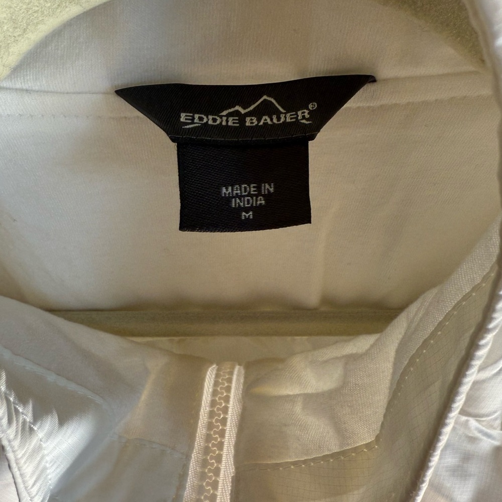 Eddie Bauer lightweight nylon jacket in white - Picture 2 of 3